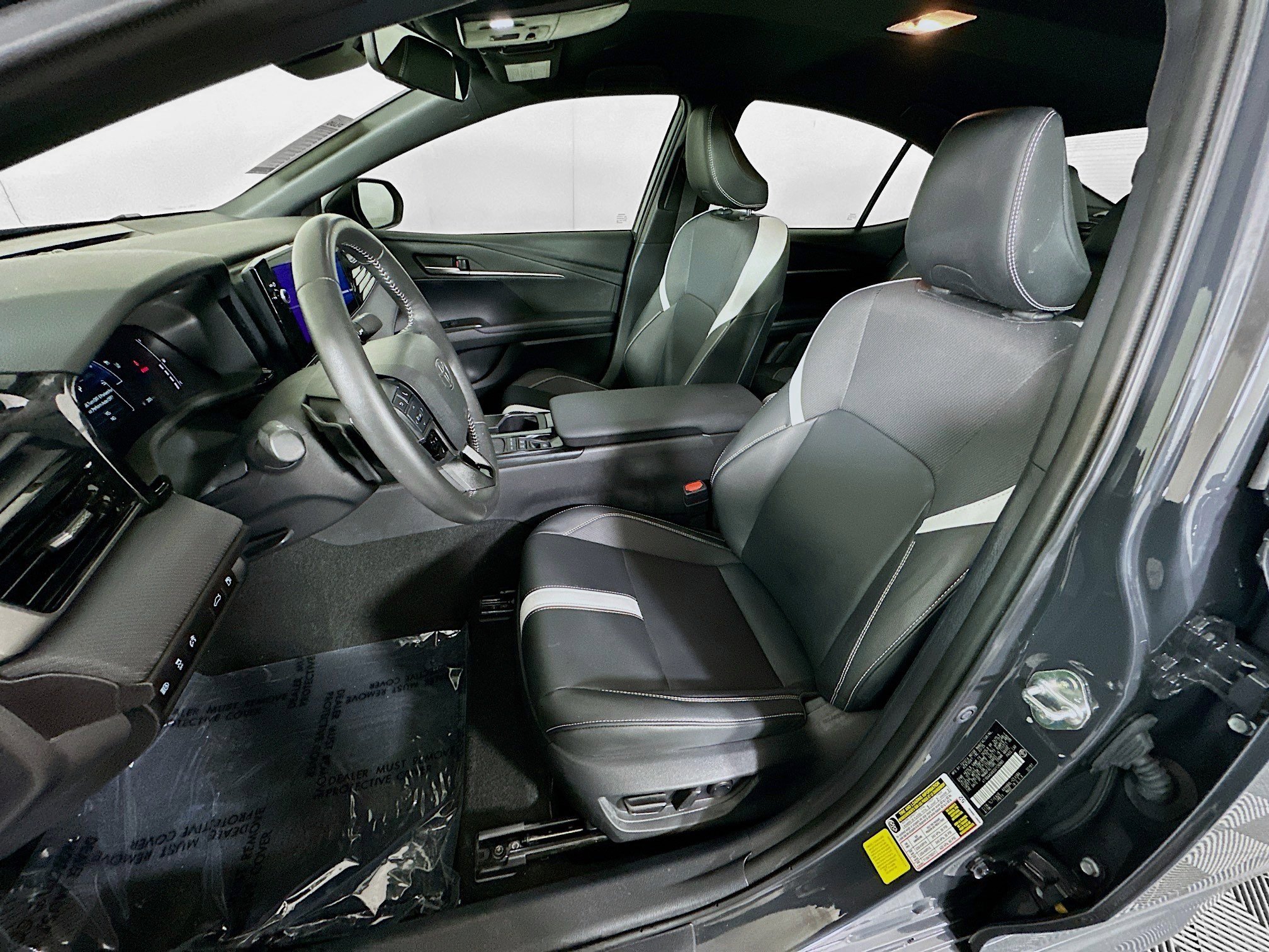 Used 2025 Toyota Camry SE w/ Multimedia Upgrade Package FWD image 12