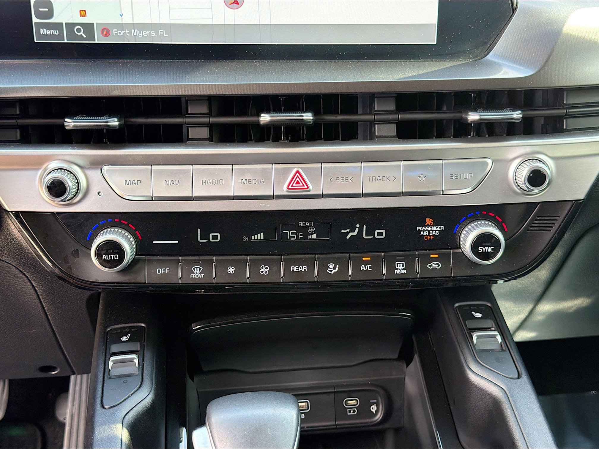 Used 2024 Kia Telluride S w/ S Sunroof Package image 35