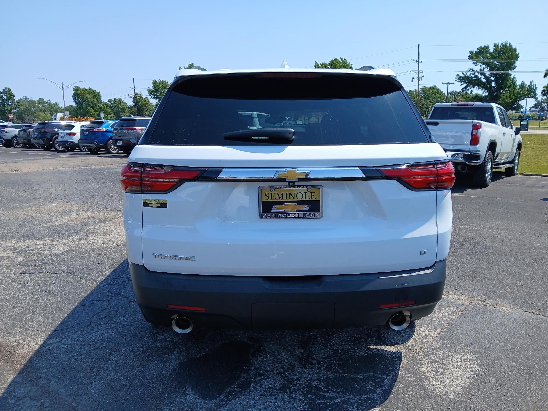 Used 2023 Chevrolet Traverse LT FWD image 5