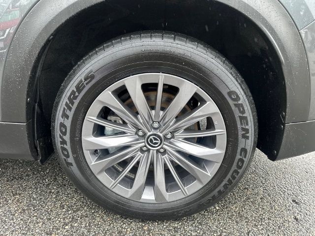 Used 2025 MAZDA CX-90 Plug-In Hybrid w/ Preferred AWD/4WD image 17