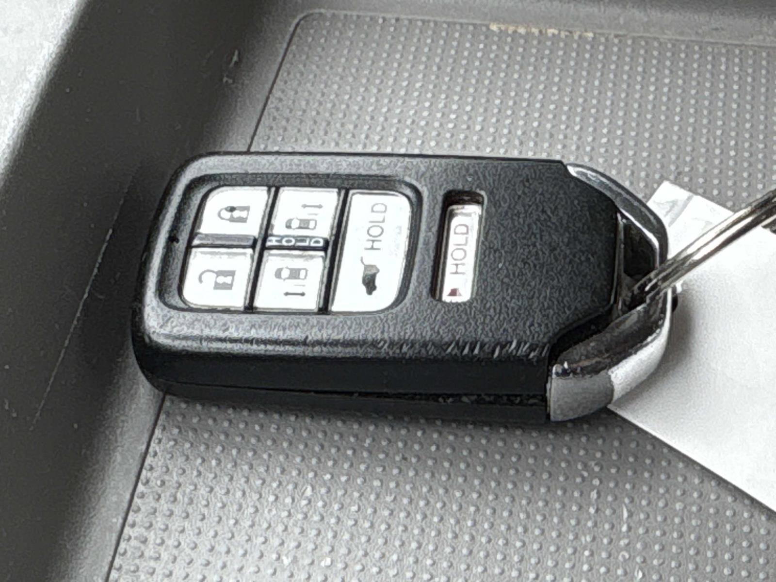 Used 2015 Honda Odyssey EX-L image 37