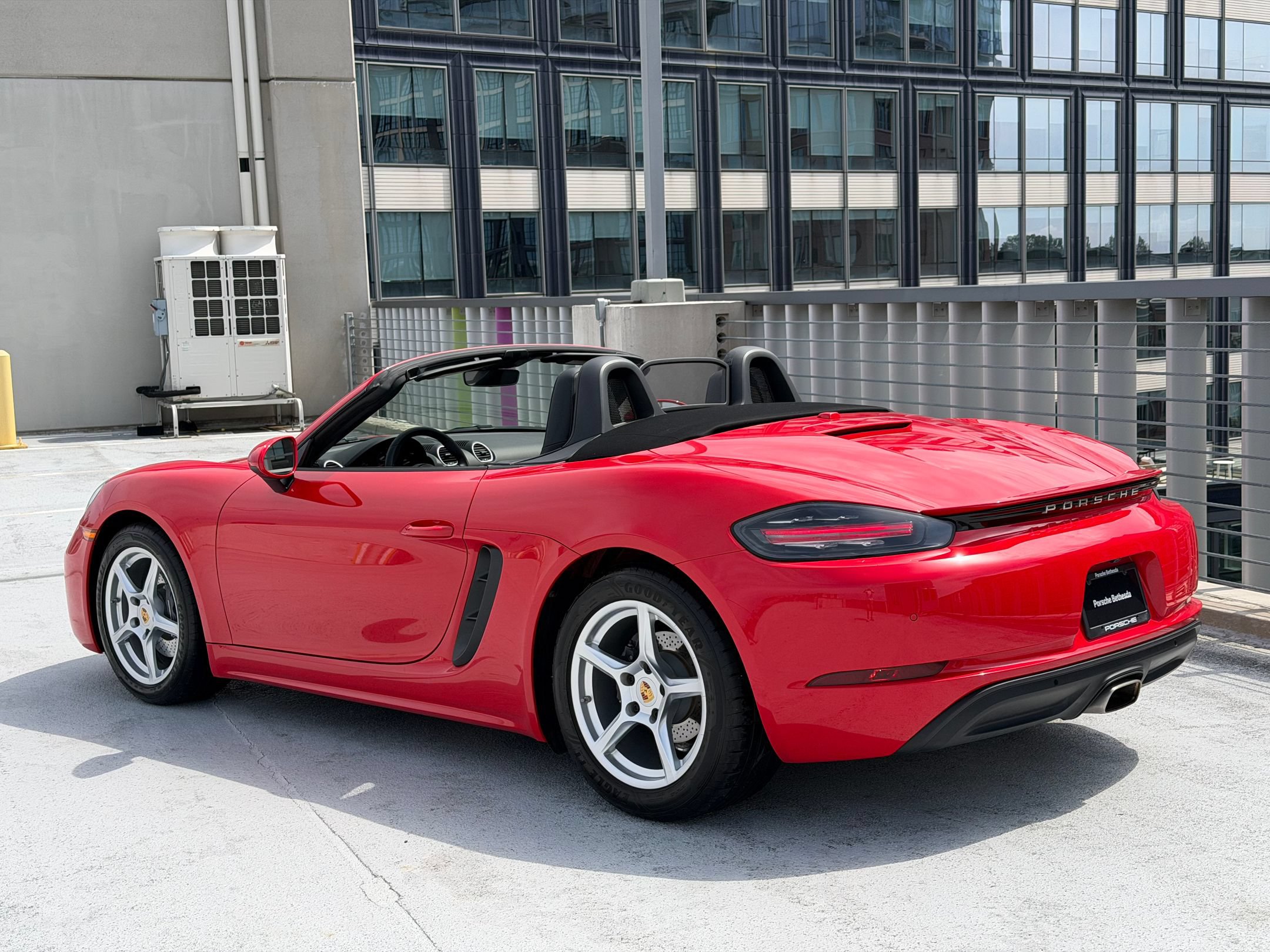 Certified 2025 Porsche 718 Boxster RWD image 3