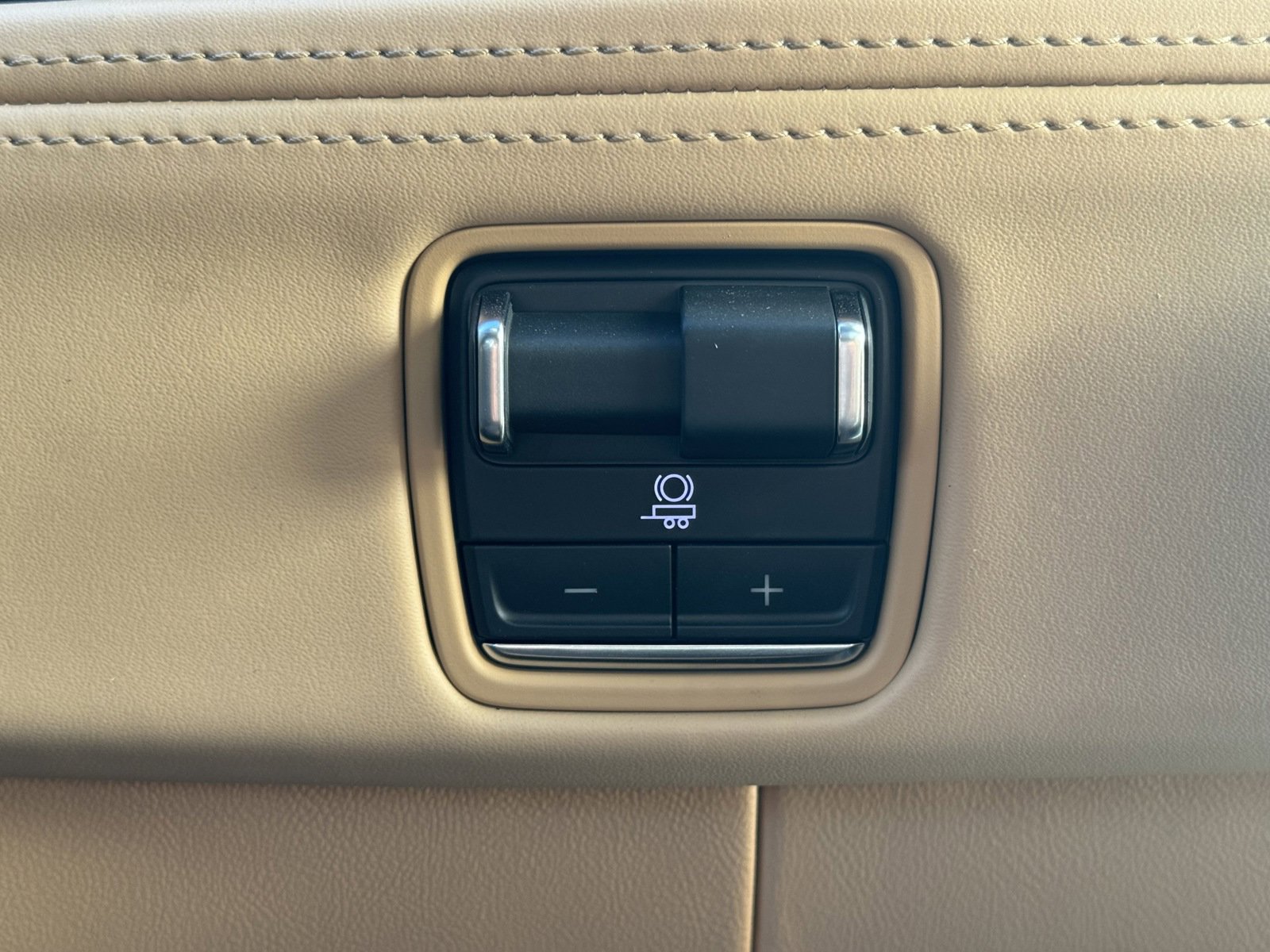 New 2025 Cadillac Escalade IQ Sport 2 w/ LPO, ONYX Package image 30