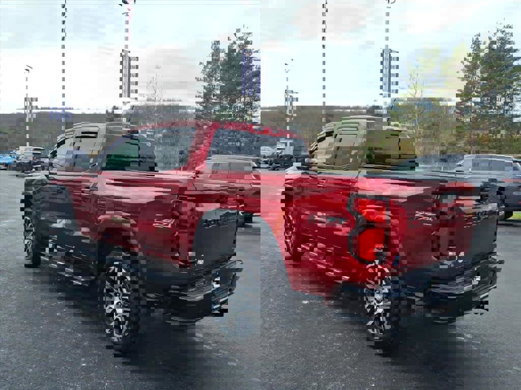 Certified 2024 Chevrolet Colorado Z71 w/ Z71 Convenience Package 2 image 4