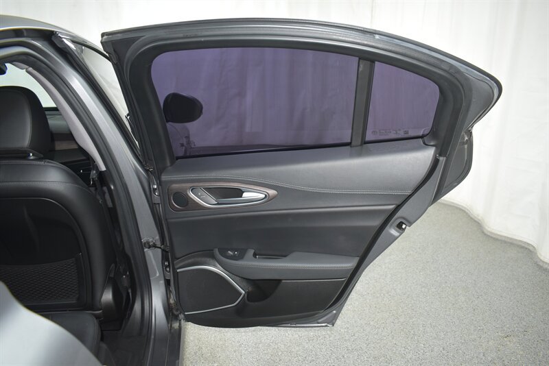 Used 2019 Alfa Romeo Giulia Ti image 30