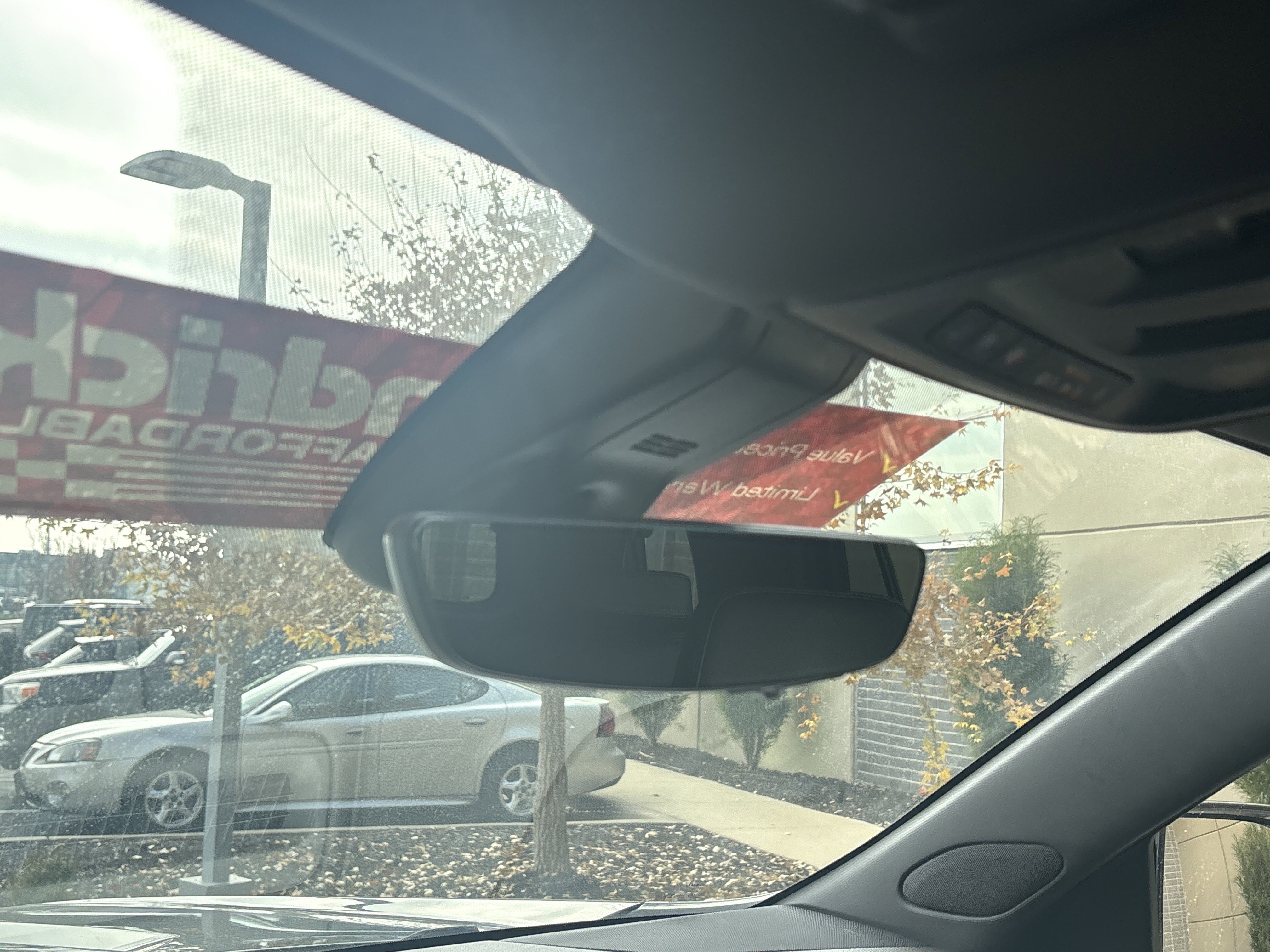 Used 2021 GMC Yukon Denali w/ Denali Premium Package image 27