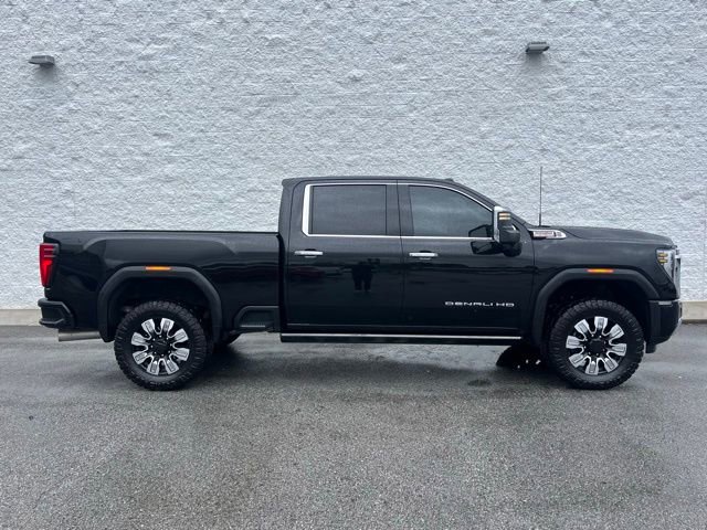 Used 2025 GMC Sierra 2500 Denali w/ Denali Reserve Package image 11