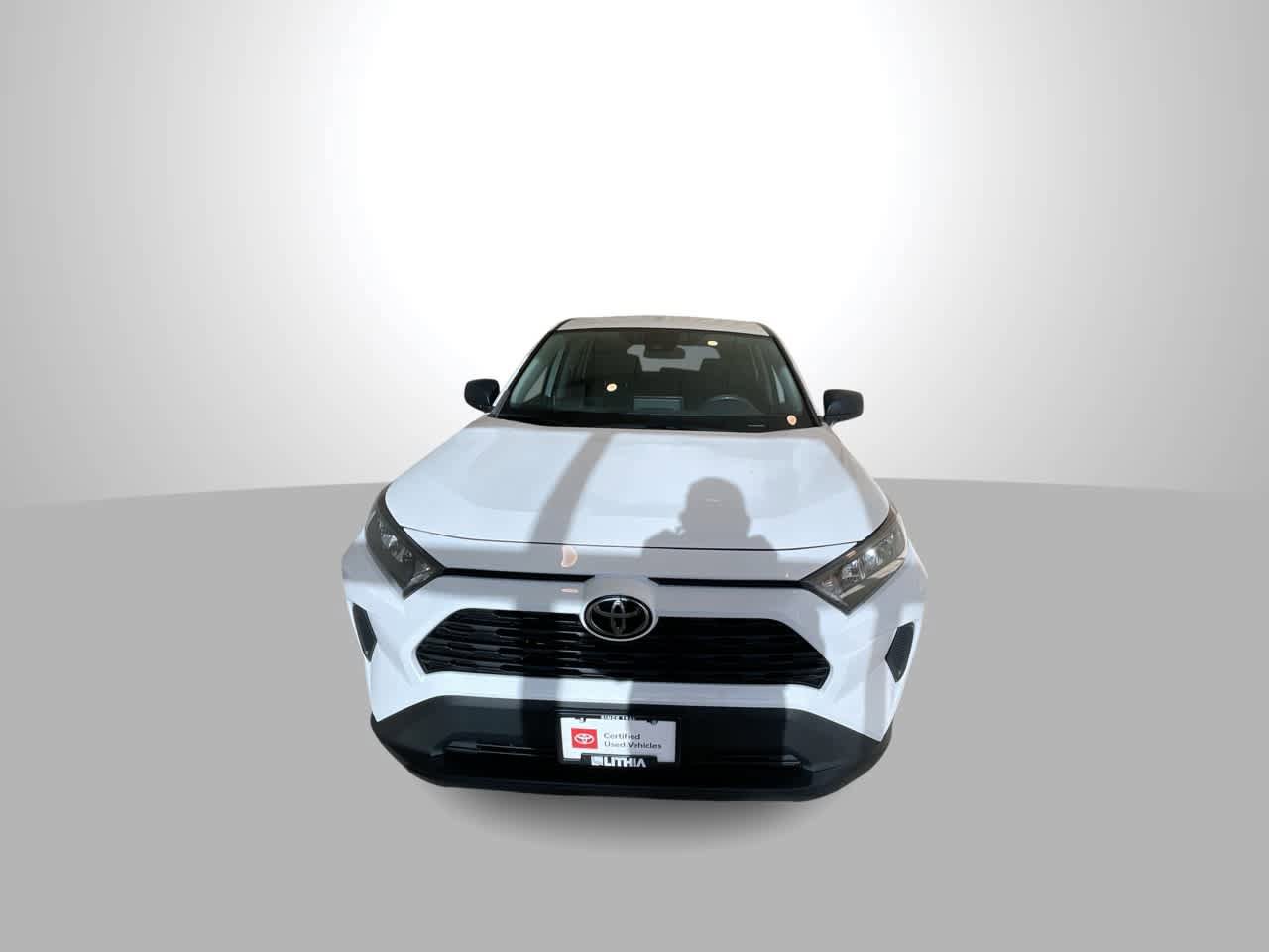Certified 2022 Toyota RAV4 LE AWD/4WD image 3
