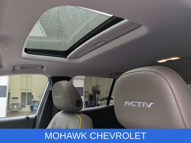 Certified 2025 Chevrolet Trax ACTIV w/ Sunroof Package FWD image 18