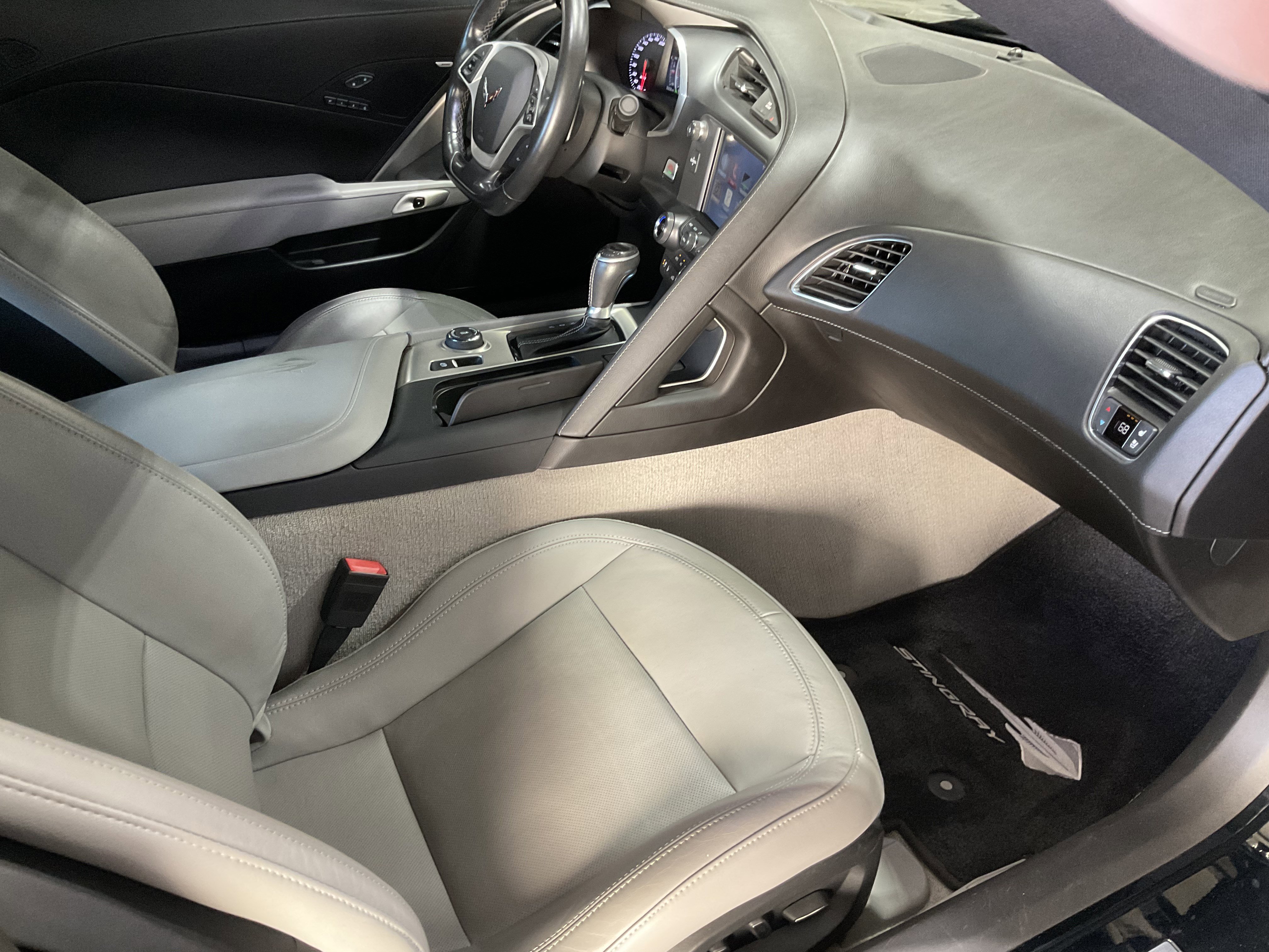 Used 2016 Chevrolet Corvette Stingray Coupe w/ 2LT Preferred Equipment Group image 31