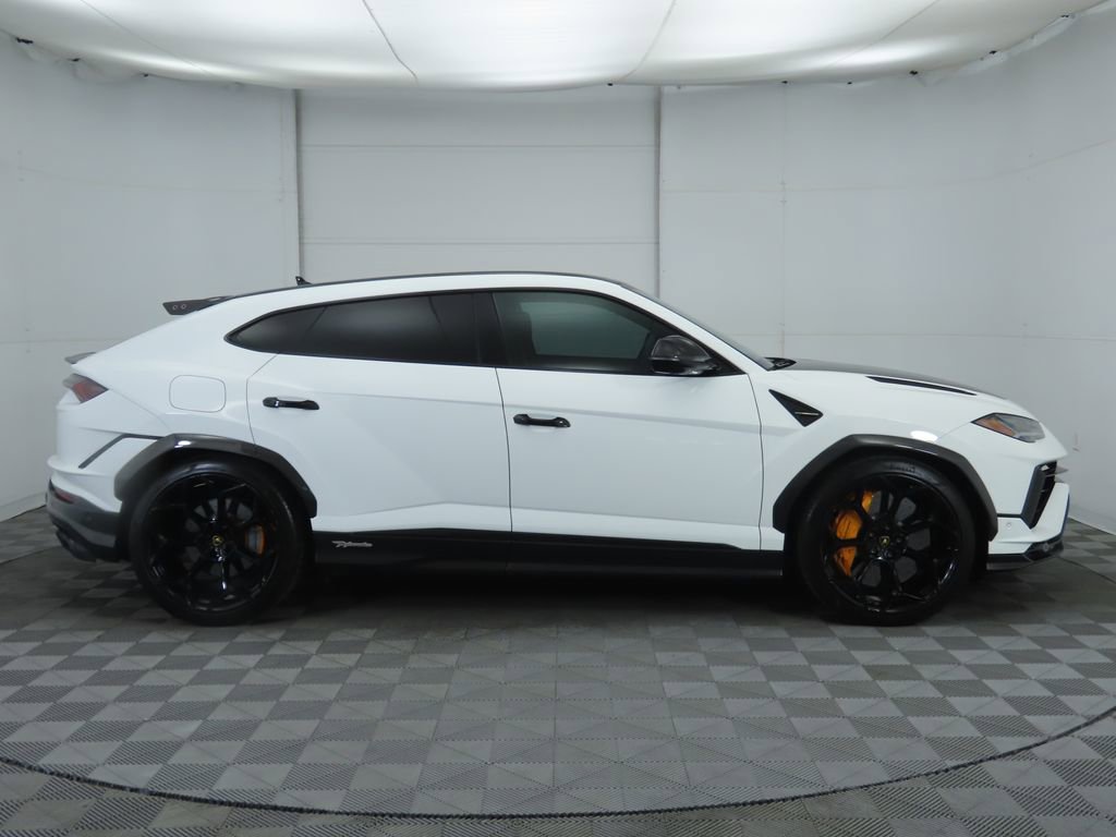 Used 2024 Lamborghini Urus Performante image 4
