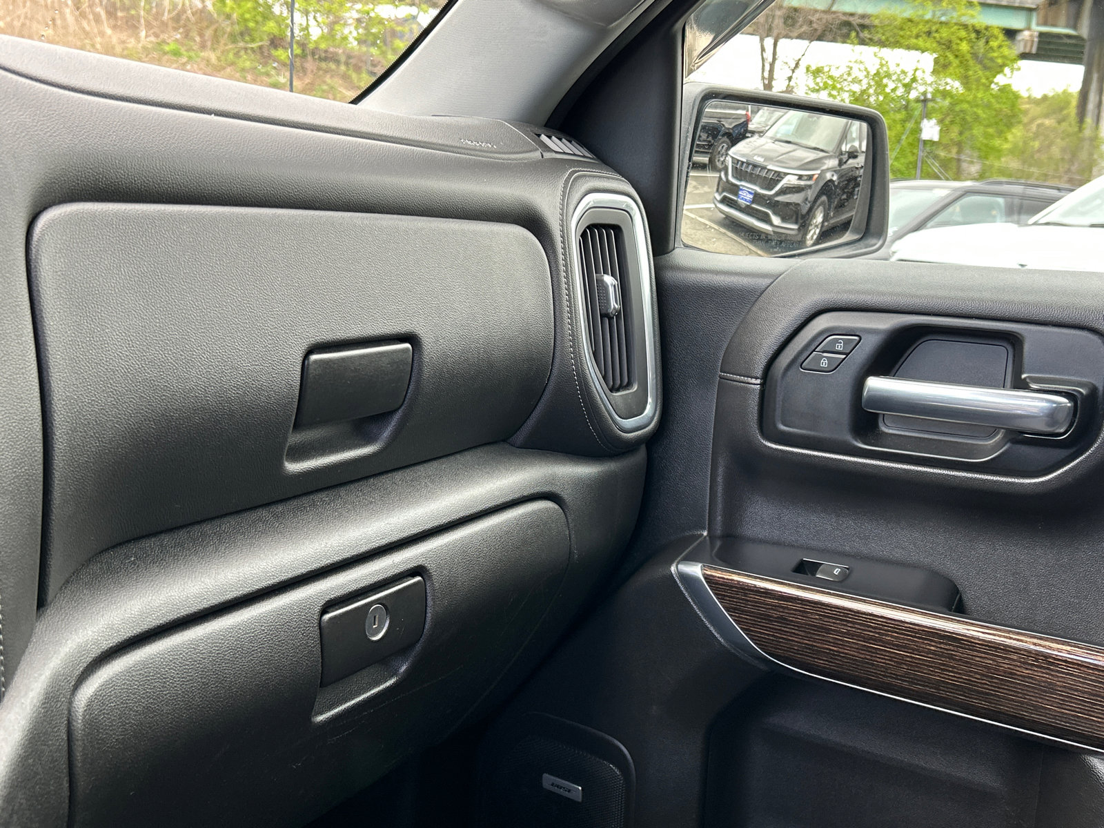 Used 2019 GMC Sierra 1500 Elevation w/ Elevation Value Package AWD/4WD image 19