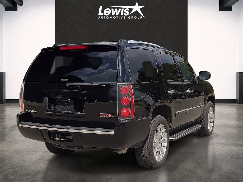 Used 2014 GMC Yukon Denali AWD/4WD image 4