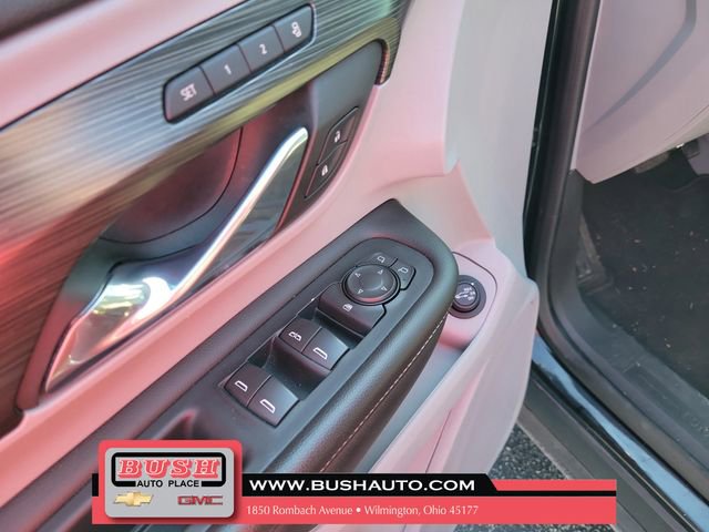Used 2024 GMC Terrain SLT FWD image 22