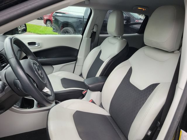 Used 2018 Jeep Compass Latitude w/ Popular Equipment Group FWD image 20
