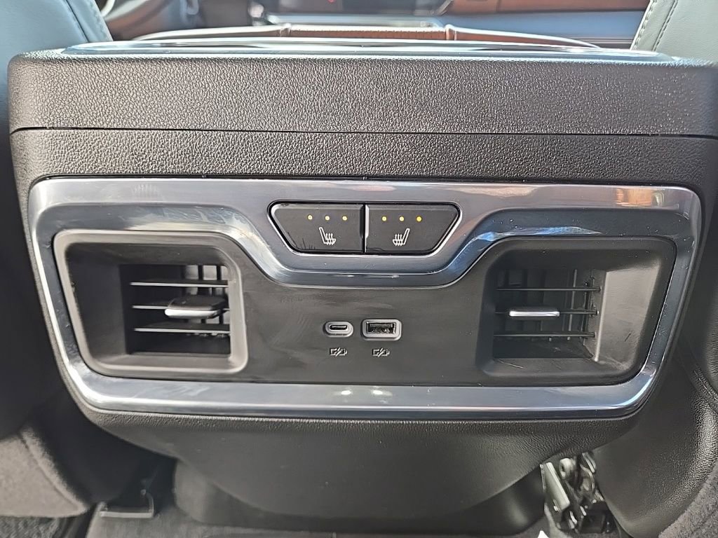 Used 2026 GMC Sierra 3500 Denali Ultimate image 52