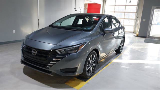 Used 2025 Nissan Versa SV w/ Trunk Package FWD image 18