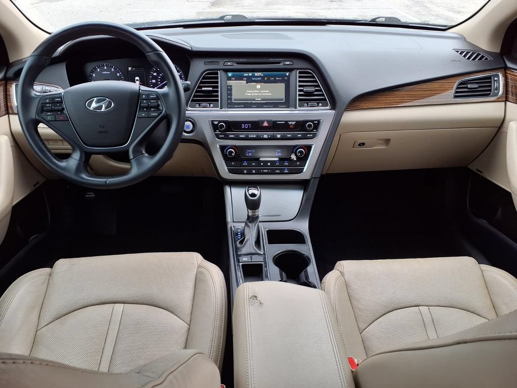 Used 2017 Hyundai Sonata Limited w/ Tech Package 03 FWD image 18