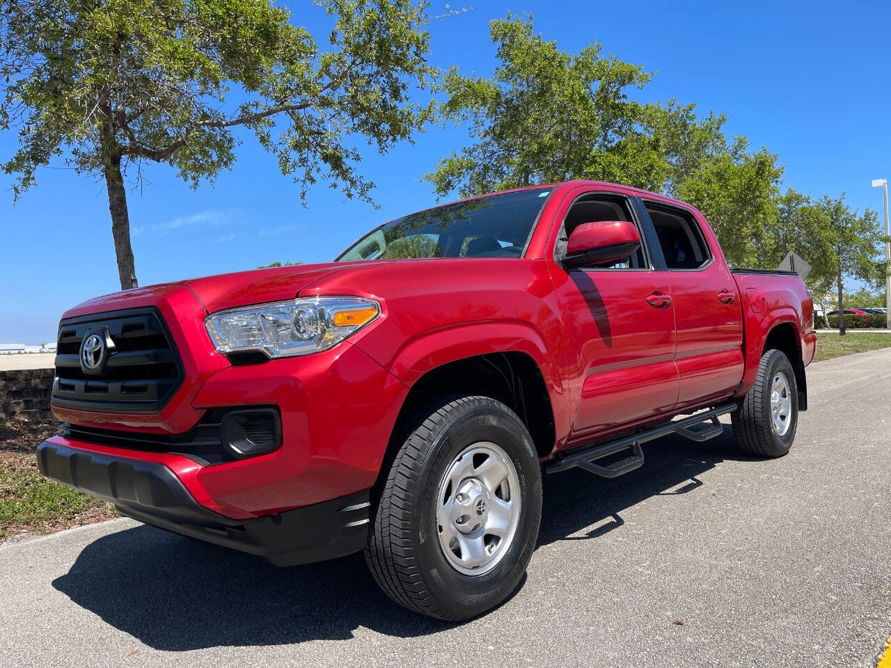Used 2017 Toyota Tacoma SR RWD image 27