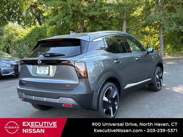 Used 2025 Nissan Kicks SR FWD image 2