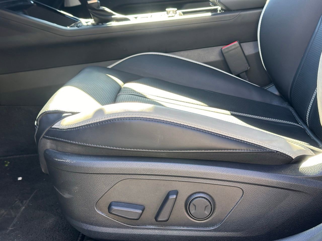 Used 2025 Kia K5 GT-Line w/ GT-Line Premium Package image 24