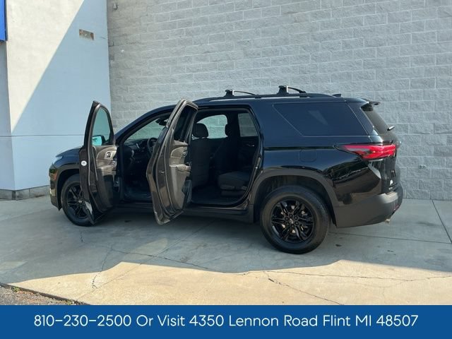 Used 2024 Chevrolet Traverse LT w/ Midnight/Sport Edition AWD/4WD image 13