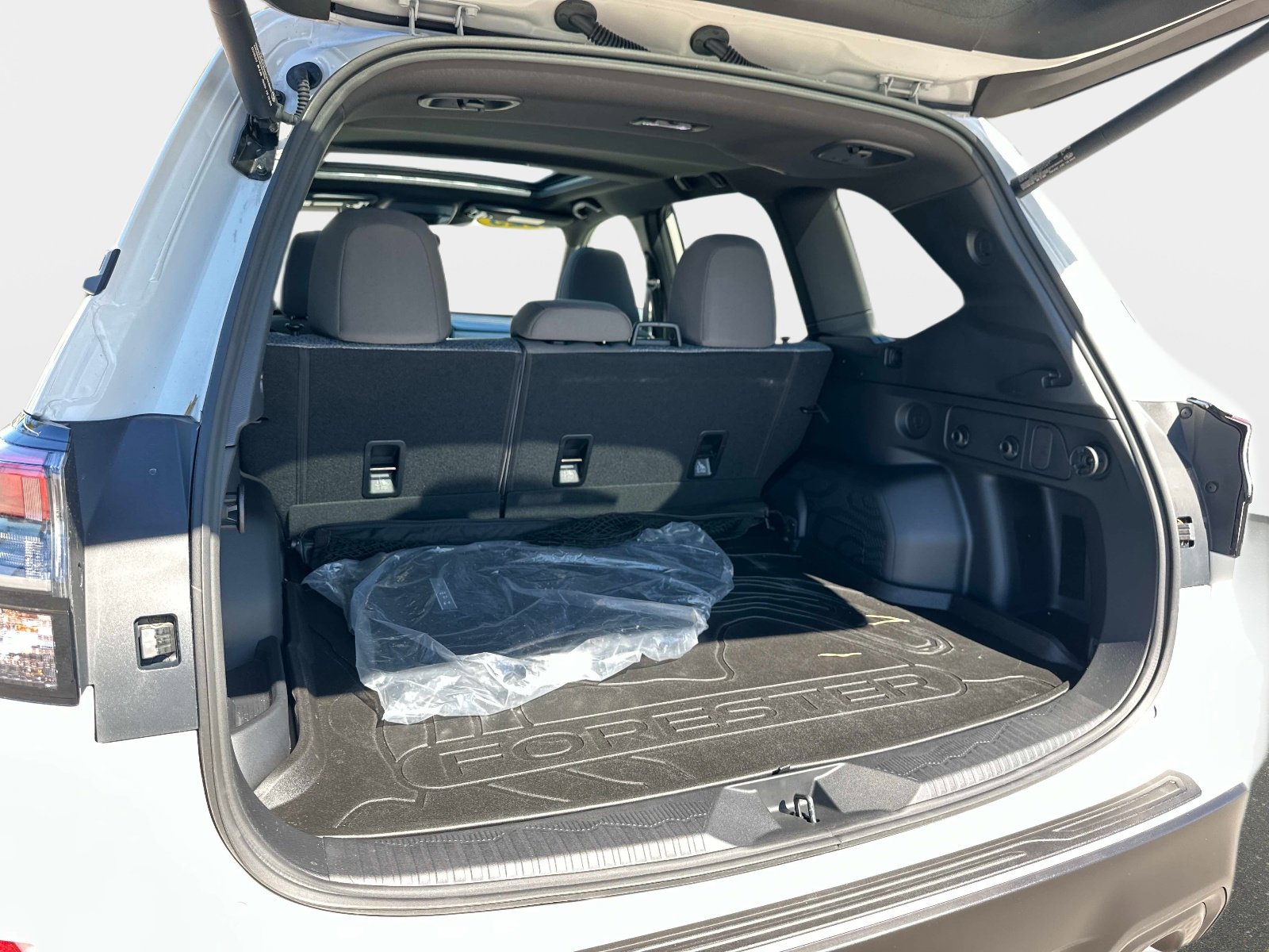 Used 2025 Subaru Forester Premium w/ Protection Package (1PH) image 11