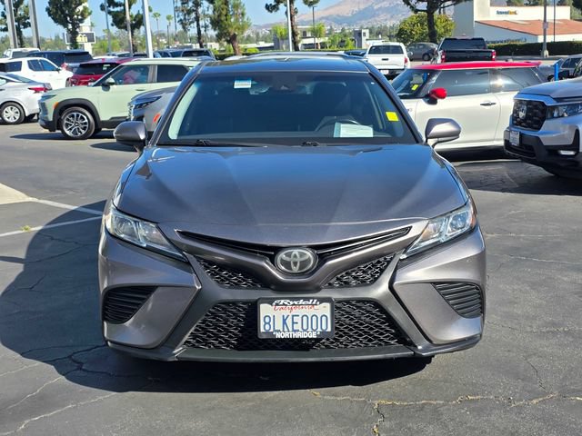 Used 2019 Toyota Camry SE w/ Carpet Mat Package FWD image 2
