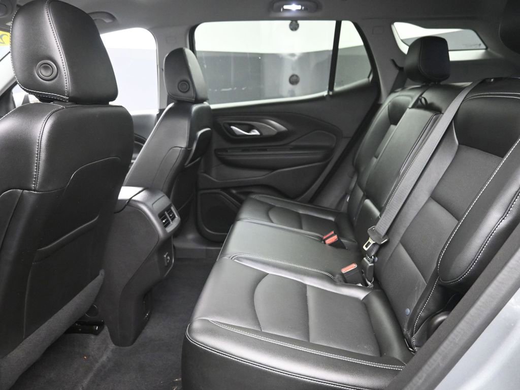 Used 2024 GMC Terrain SLT image 10