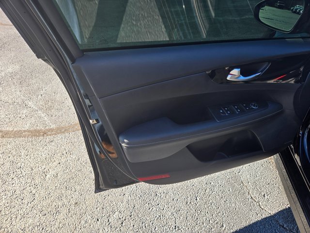 Used 2024 Kia Forte GT-Line w/ GT-Line Premium Package image 22