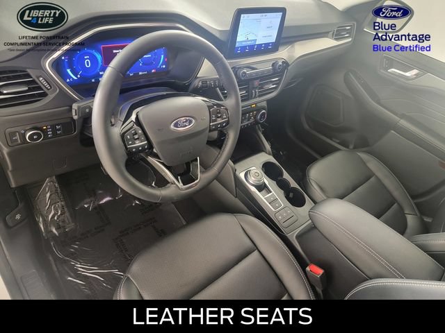 Certified 2022 Ford Escape Titanium w/ Class II Trailer Tow Package AWD/4WD image 13