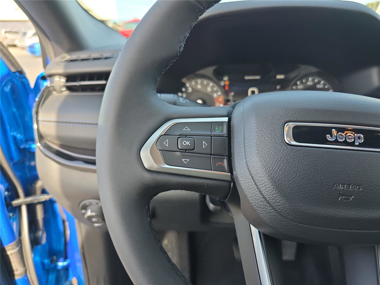 Used 2026 Jeep Compass Limited image 33