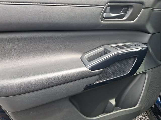 Certified 2025 Nissan Pathfinder SV AWD/4WD image 12
