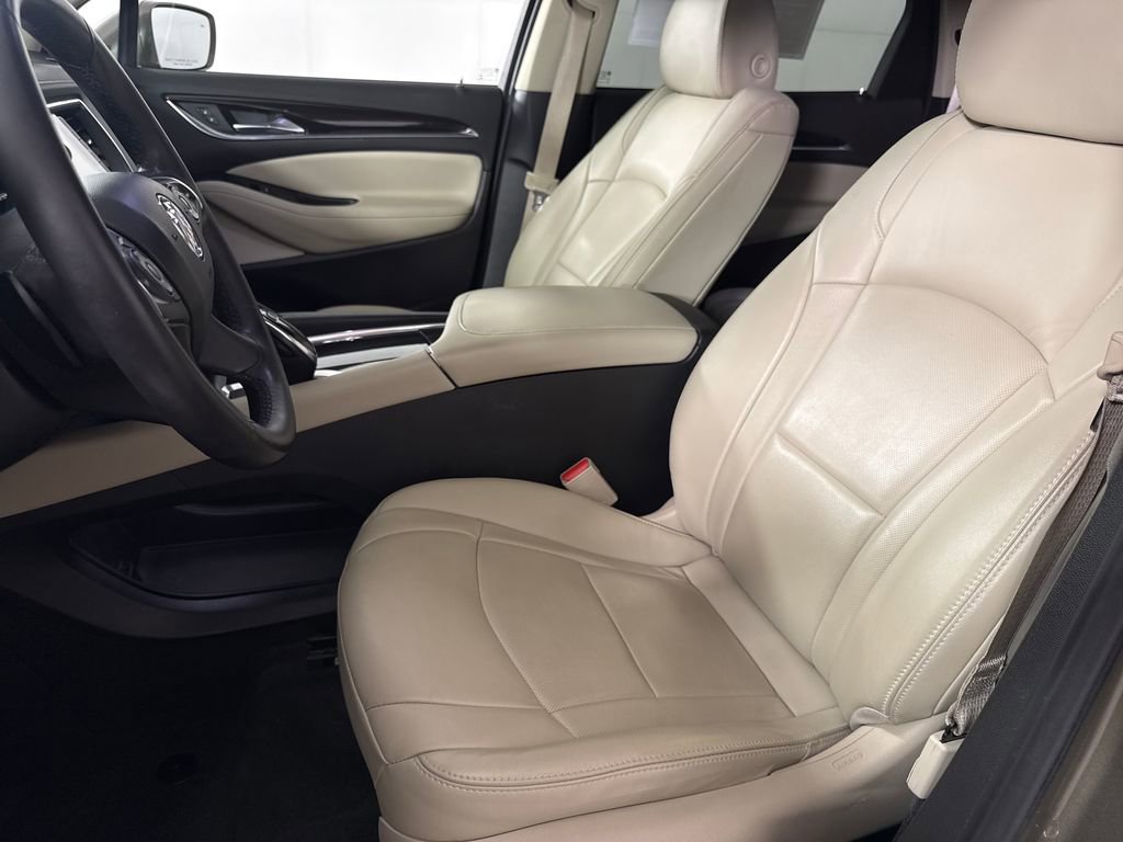 Used 2020 Buick Enclave Essence w/ Sound and Sites Package FWD image 11