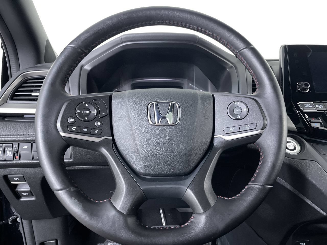 Used 2023 Honda Odyssey Sport image 13