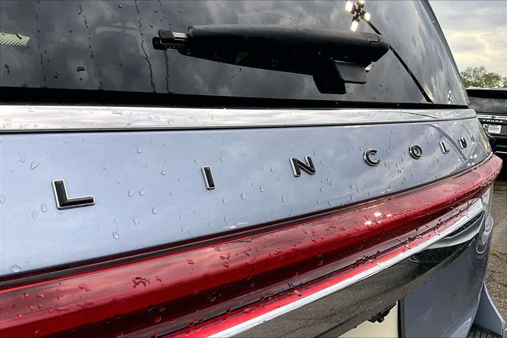 Used 2024 Lincoln Navigator L Black Label AWD/4WD image 43