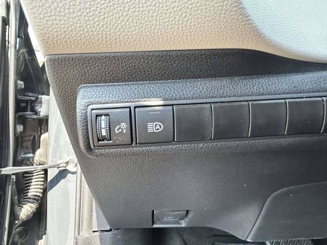 Used 2024 Toyota Corolla LE FWD image 14