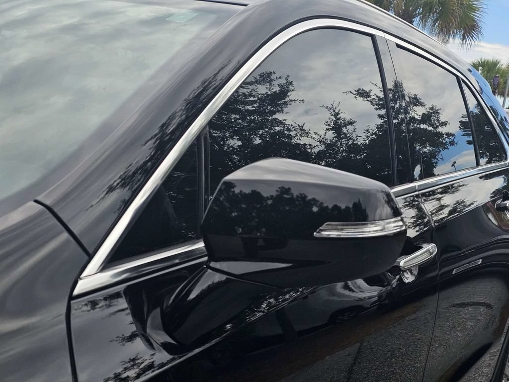 Used 2023 Cadillac XT4 Premium Luxury FWD image 11