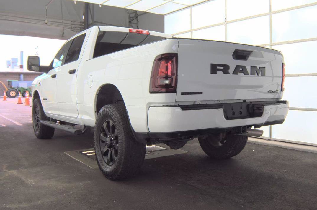 Used 2025 RAM 2500 Big Horn AWD/4WD image 12
