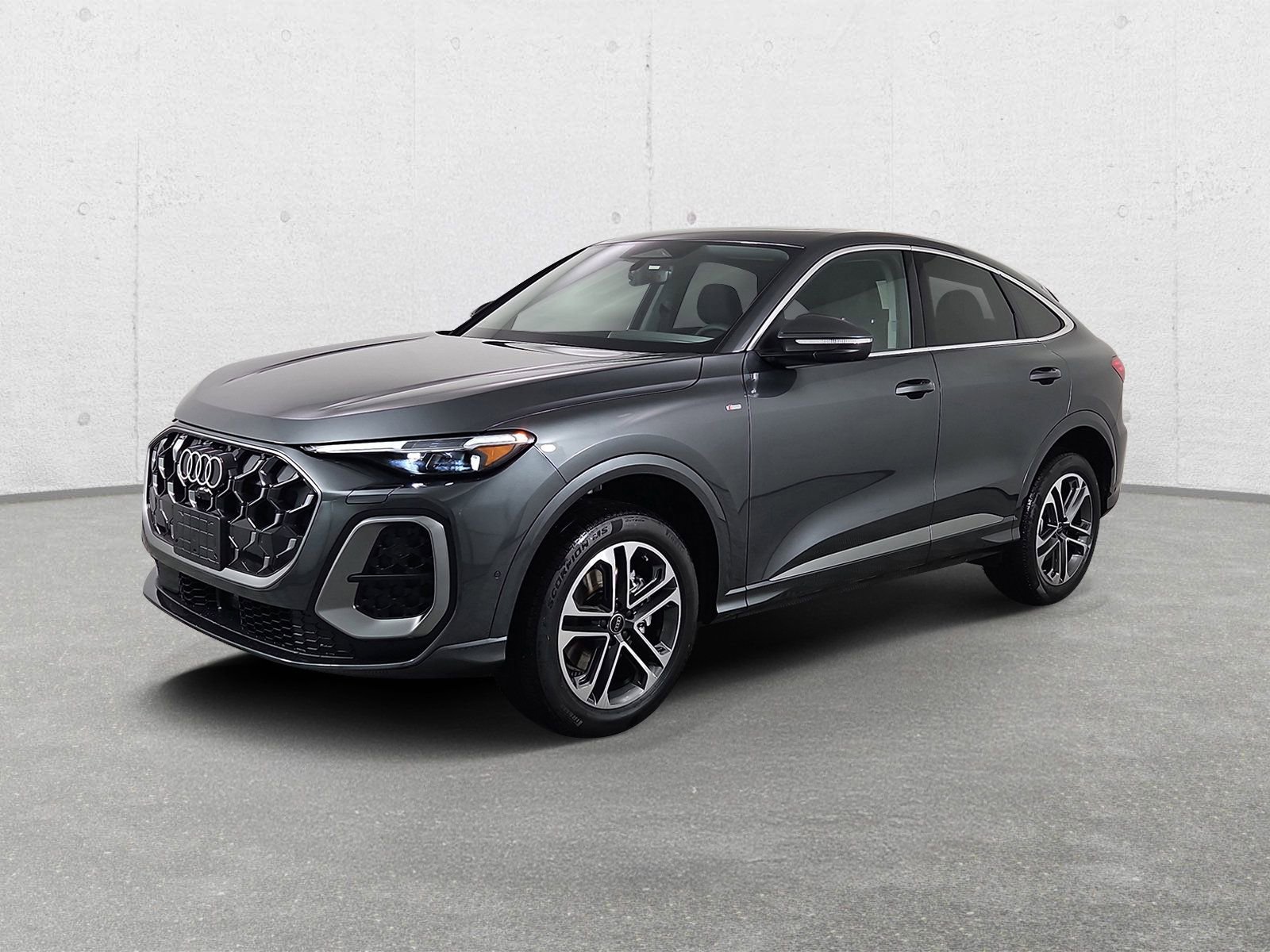 New 2026 Audi Q5 Premium Plus AWD/4WD image 3