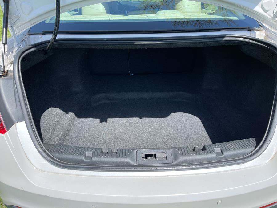 Used 2014 Ford Taurus SEL w/ Equipment Group 201A image 28