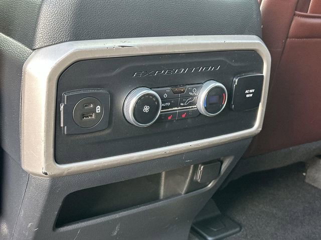 Used 2022 Ford Expedition Limited AWD/4WD image 43