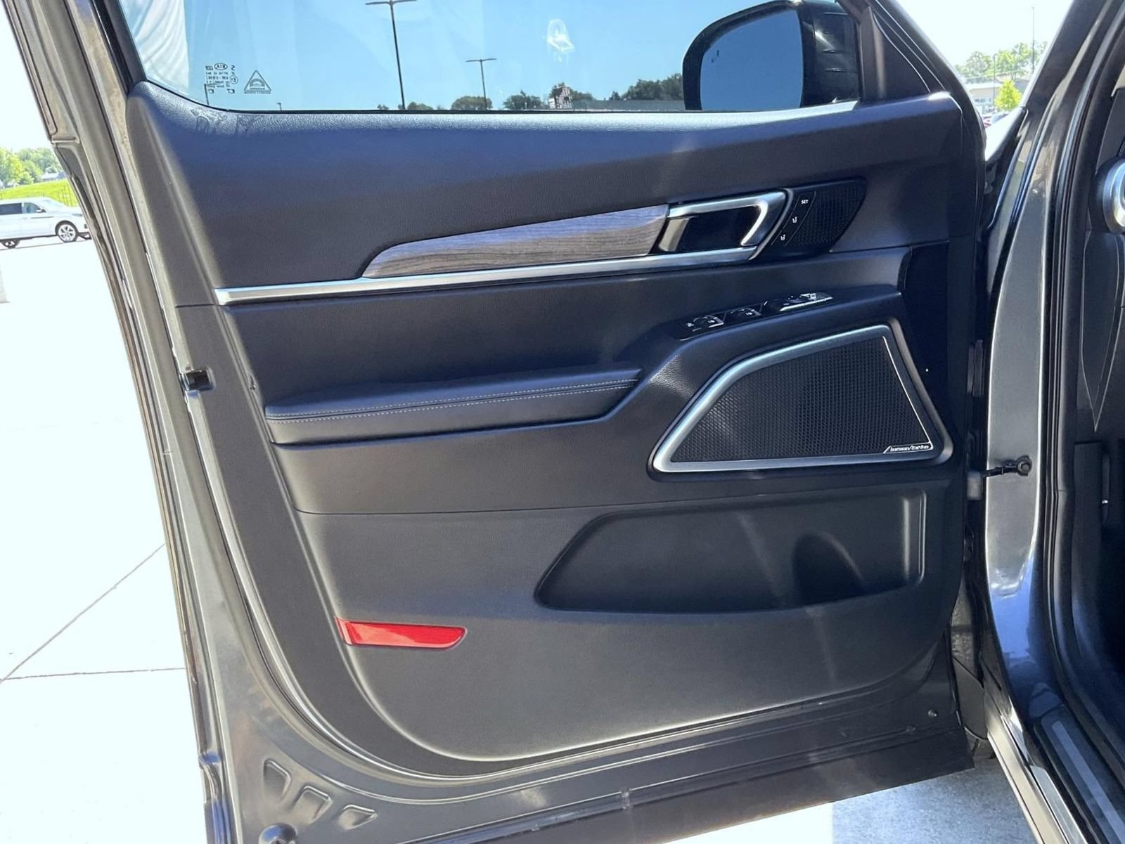 Used 2020 Kia Telluride SX w/ SX Prestige Package AWD/4WD image 9