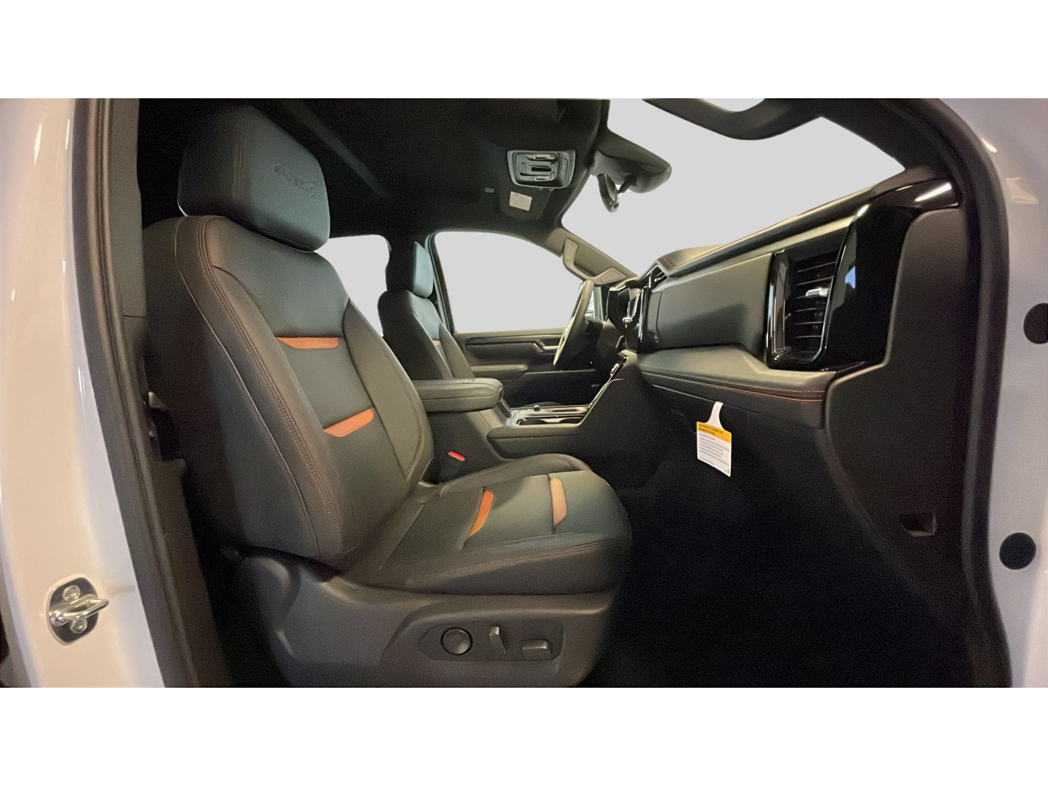 New 2026 GMC Sierra 2500 AT4 w/ Technology Package AWD/4WD image 16