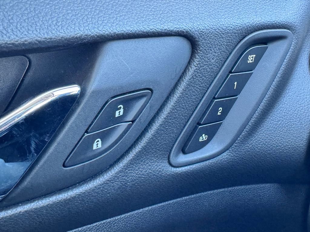 Used 2023 GMC Acadia Denali w/ Black Diamond Edition AWD/4WD image 32