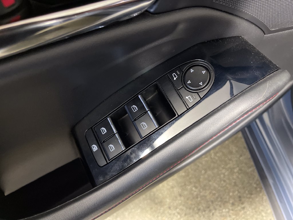 Used 2024 MAZDA MAZDA3 s AWD/4WD image 18