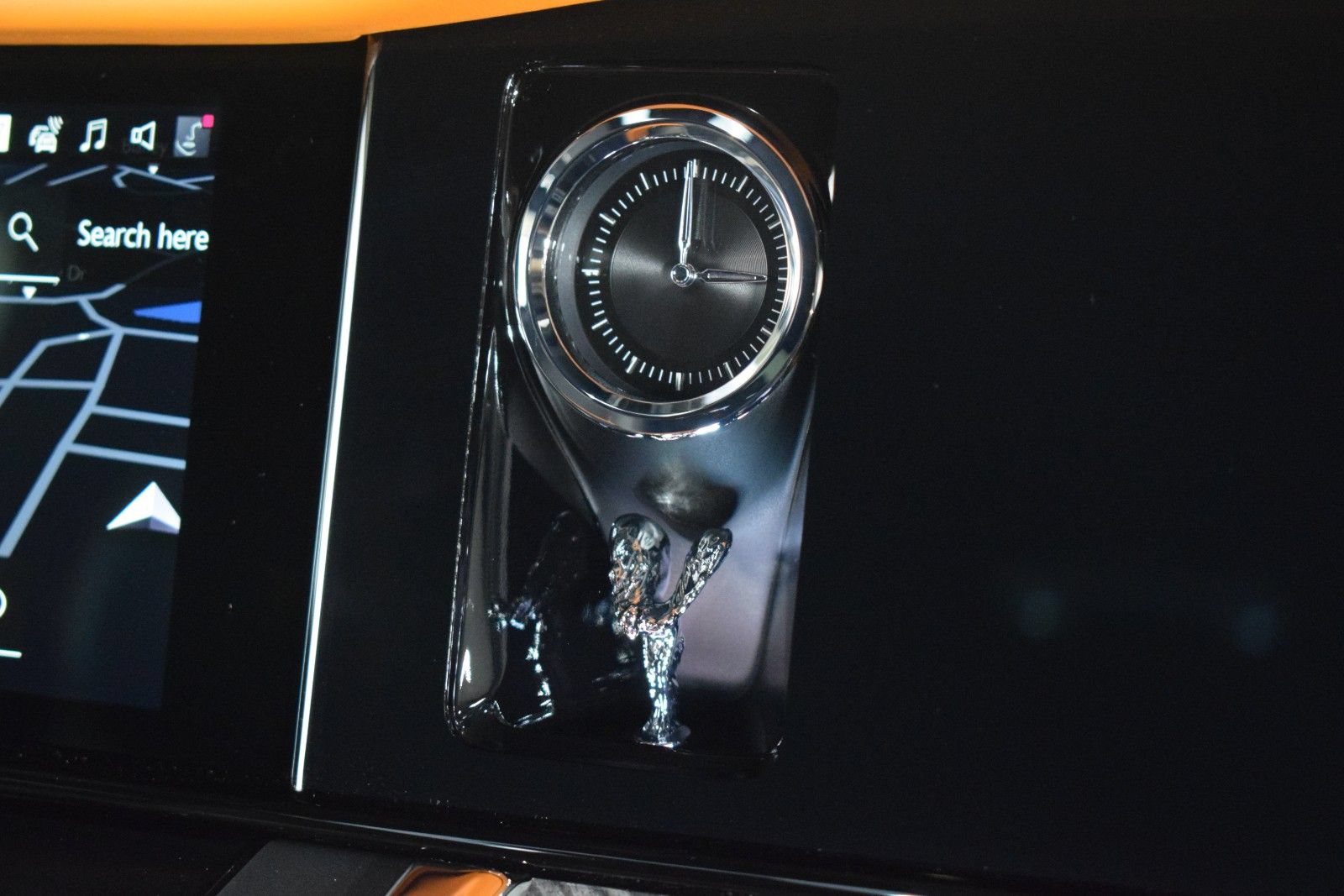 New 2026 Rolls-Royce Cullinan AWD/4WD image 28
