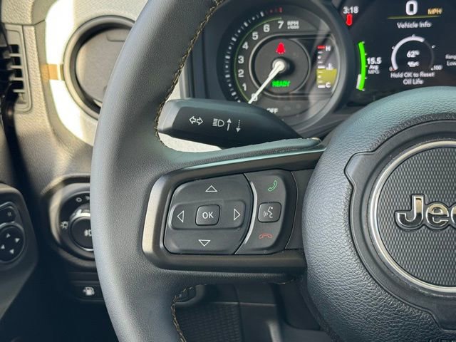 Used 2024 Jeep Wrangler Unlimited image 19