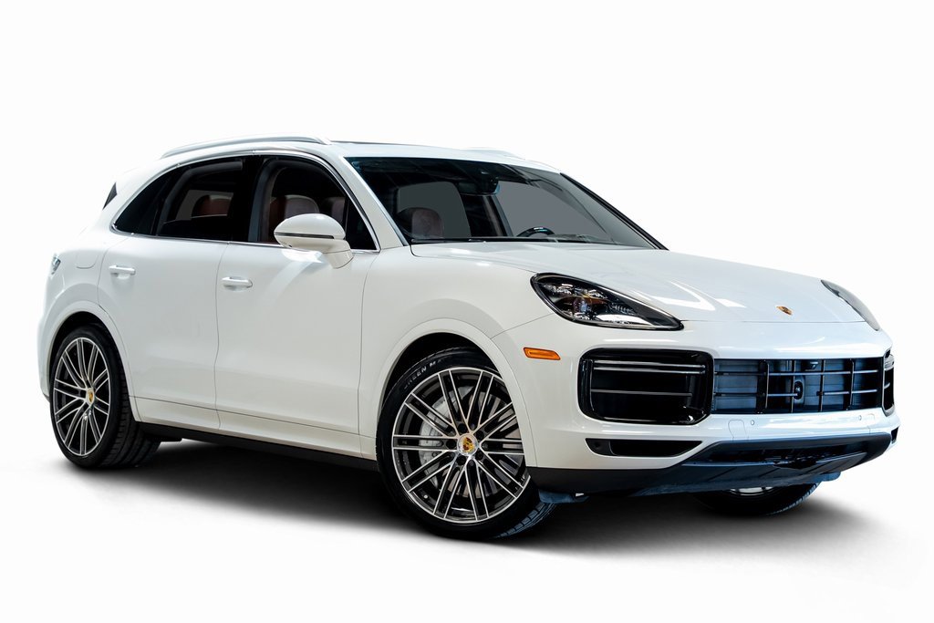 Used 2021 Porsche Cayenne Turbo image 2