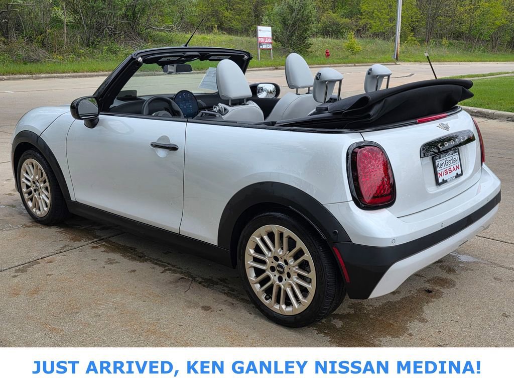 Used 2025 MINI Cooper S FWD image 5